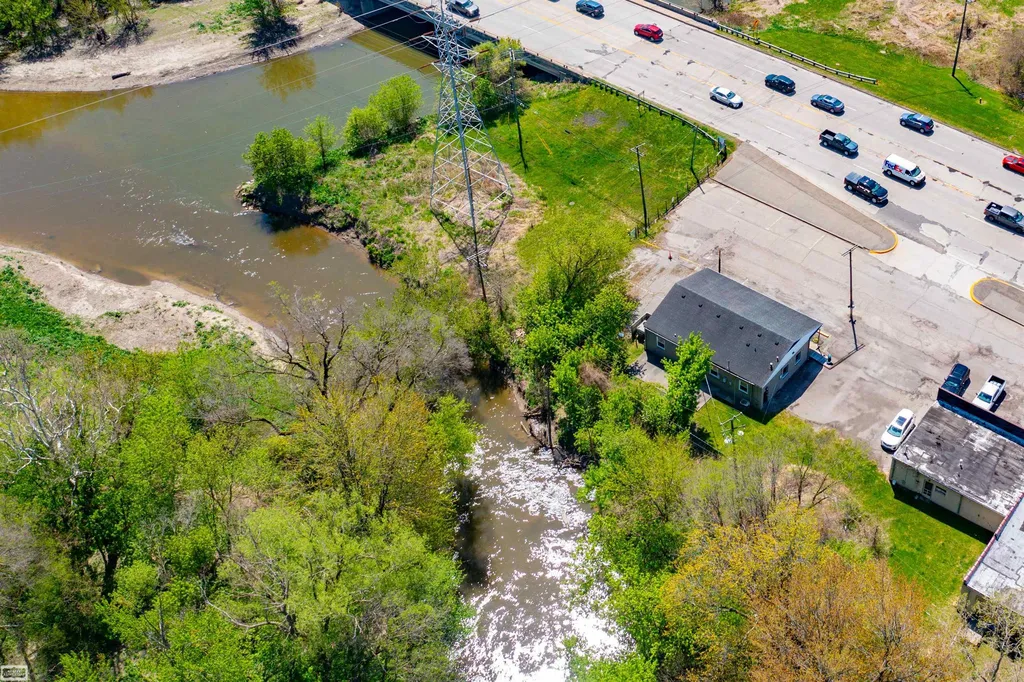 37150 Utica Road Clinton Charter Township MI 48036