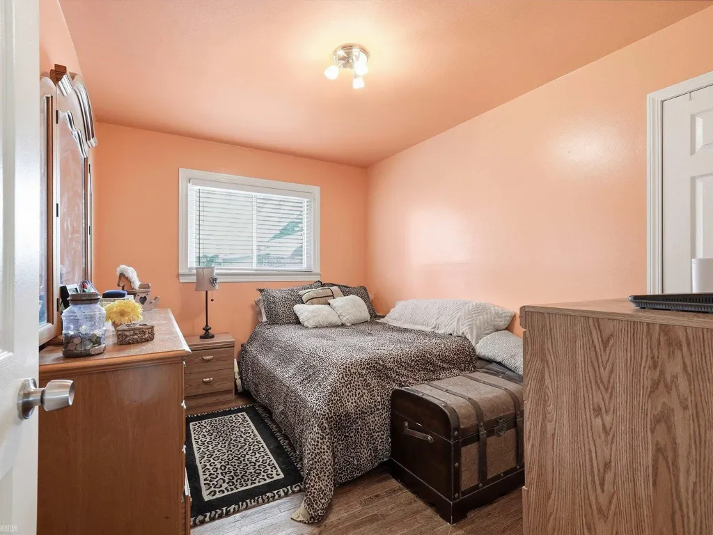 28280 Edward Avenue Madison Heights City MI 48071