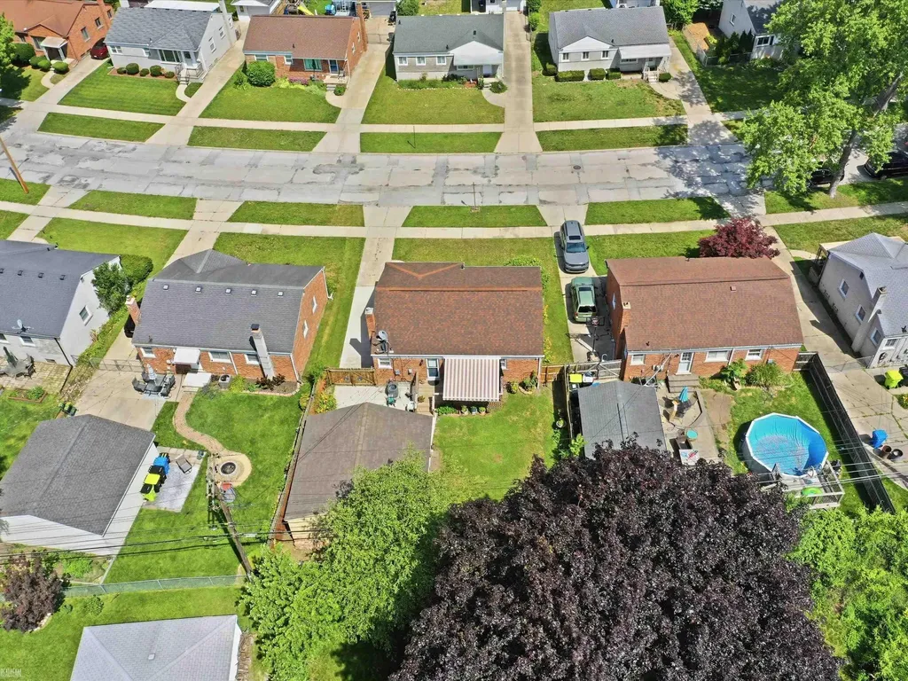 28280 Edward Avenue Madison Heights City MI 48071