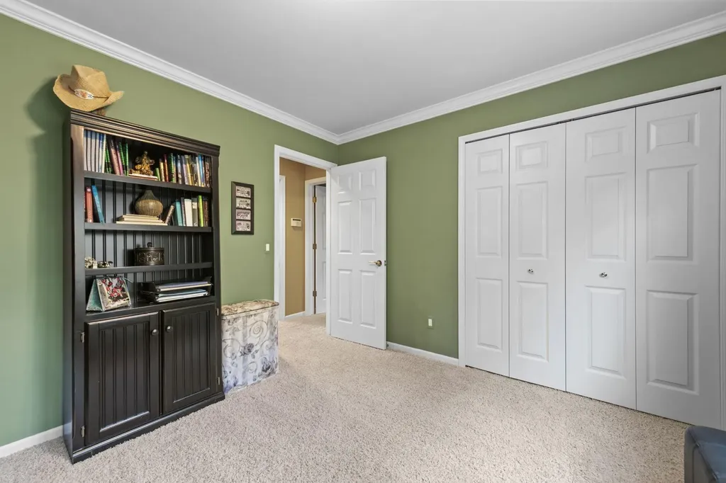 53816 Cherrywood Drive Shelby Charter Township MI 48315