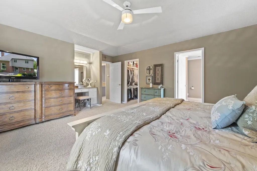 53816 Cherrywood Drive Shelby Charter Township MI 48315