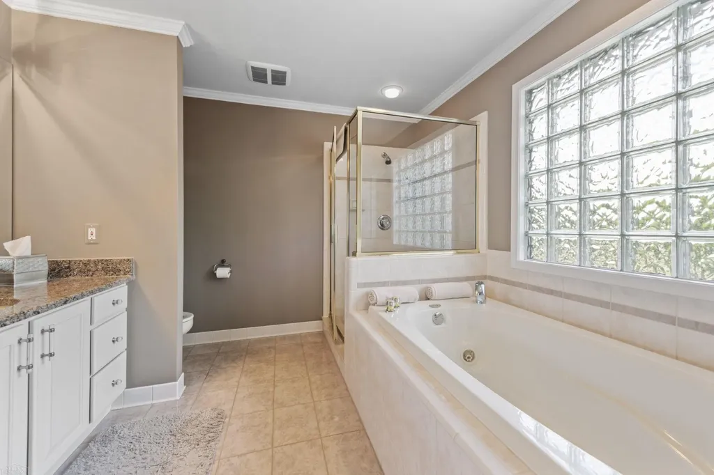 53816 Cherrywood Drive Shelby Charter Township MI 48315