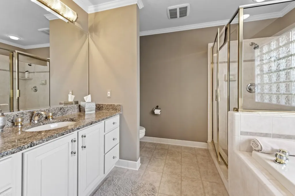 53816 Cherrywood Drive Shelby Charter Township MI 48315