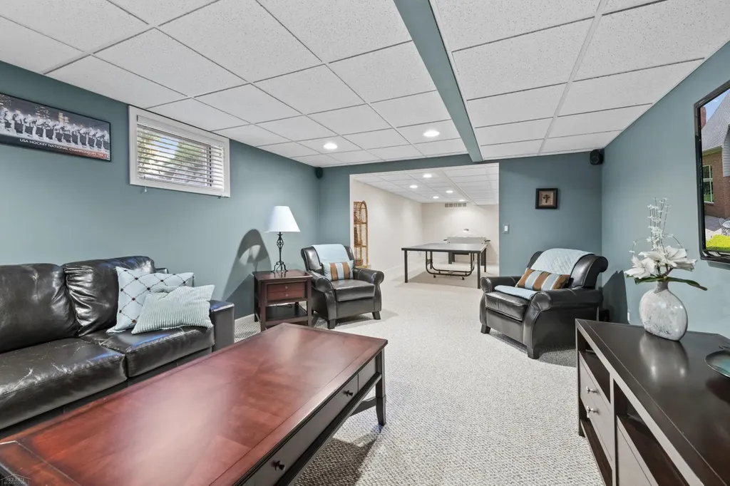 53816 Cherrywood Drive Shelby Charter Township MI 48315