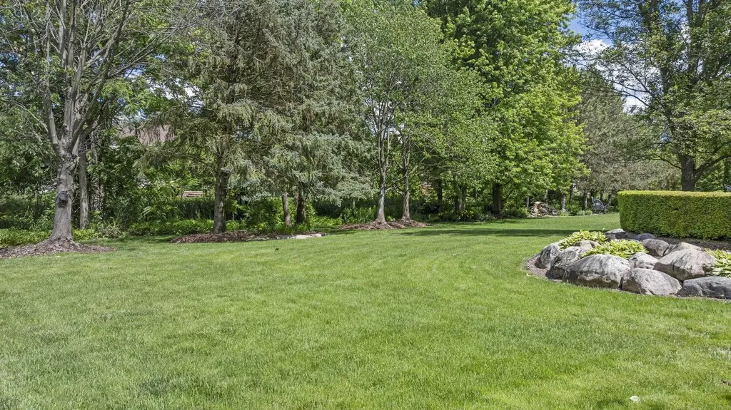 53816 Cherrywood Drive Shelby Charter Township MI 48315