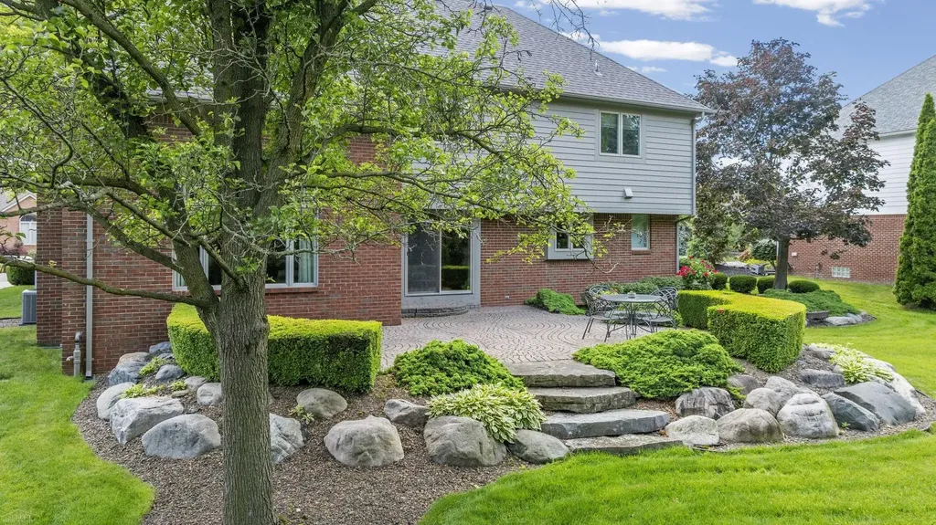 53816 Cherrywood Drive Shelby Charter Township MI 48315