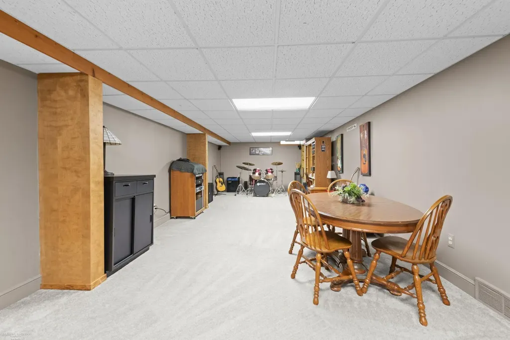 41563 Cimarron Street Clinton Charter Township MI 48038