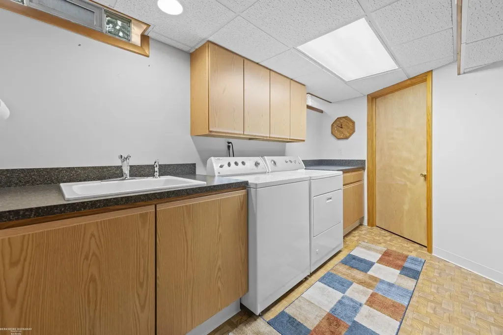 41563 Cimarron Street Clinton Charter Township MI 48038