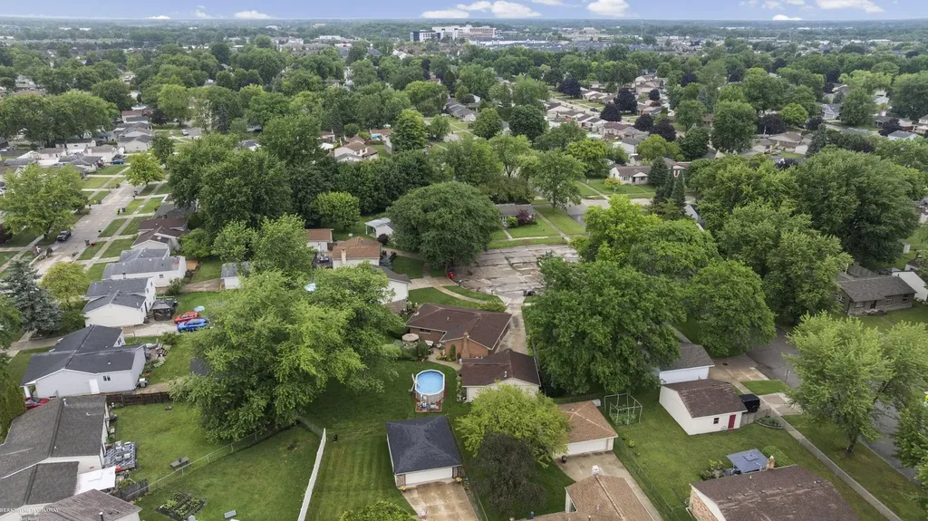 41563 Cimarron Street Clinton Charter Township MI 48038