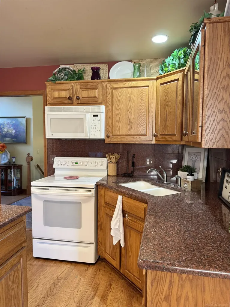 36250 Saint Clair Drive New Baltimore City MI 48047