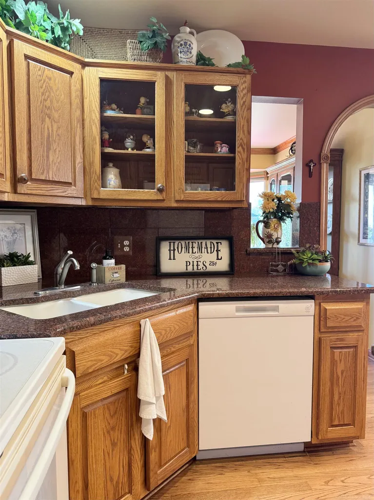 36250 Saint Clair Drive New Baltimore City MI 48047