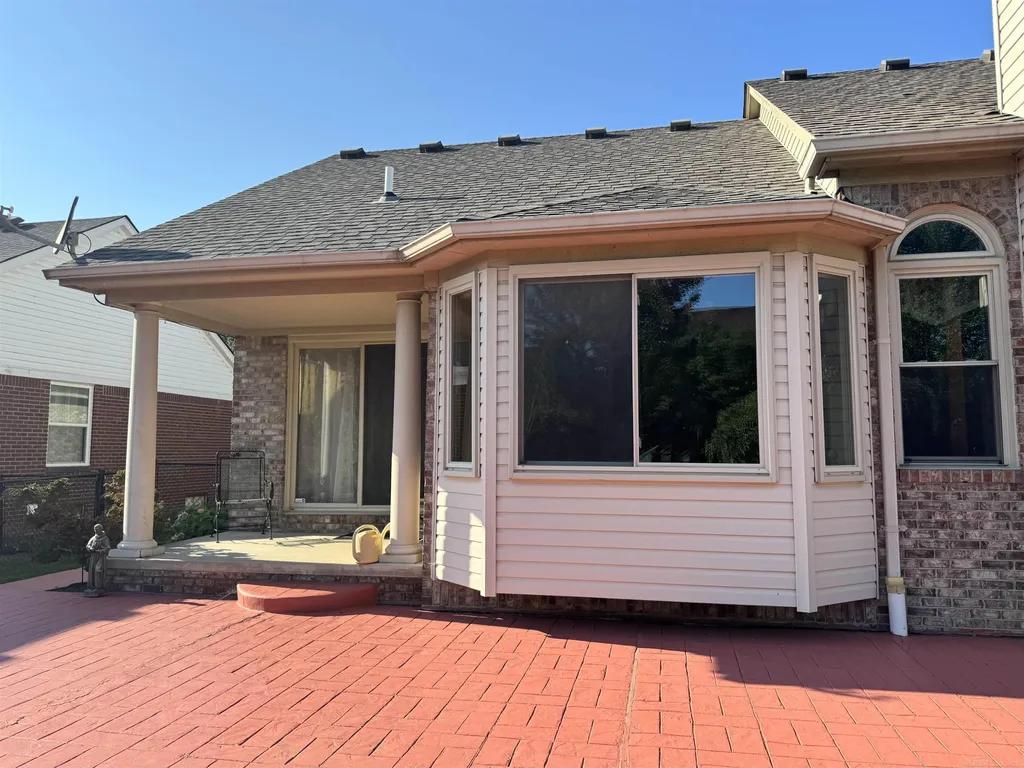36250 Saint Clair Drive New Baltimore City MI 48047