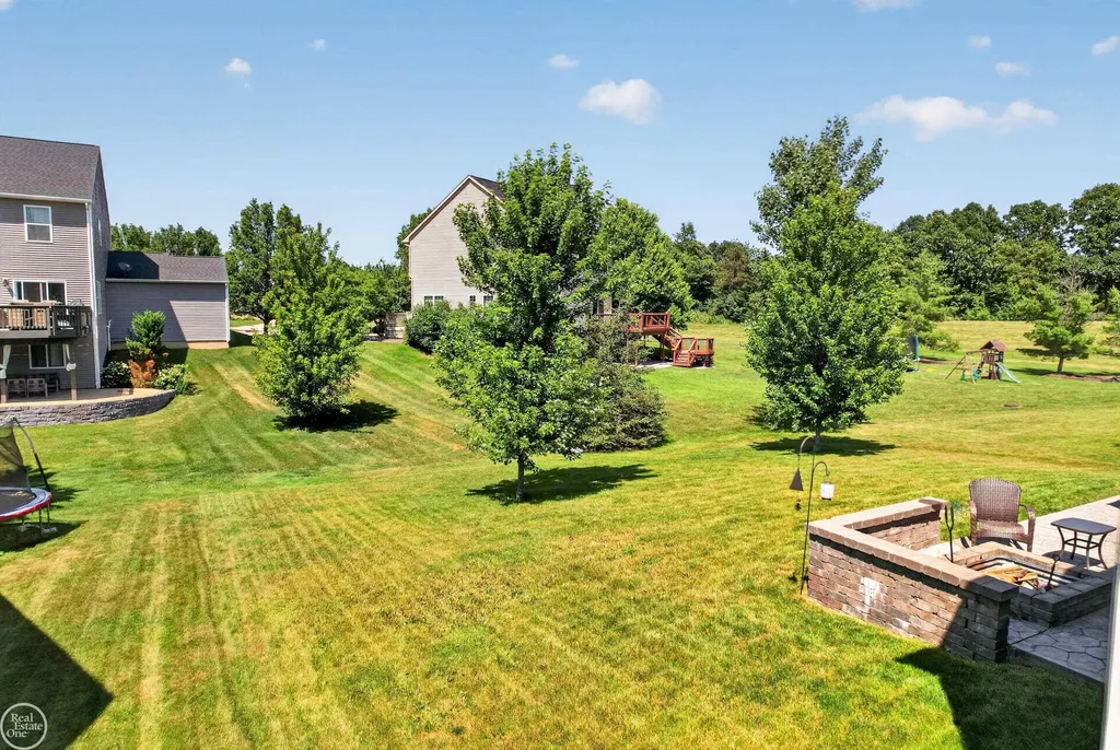 2333 Willow Lane Grand Blanc Charter Township MI 48439