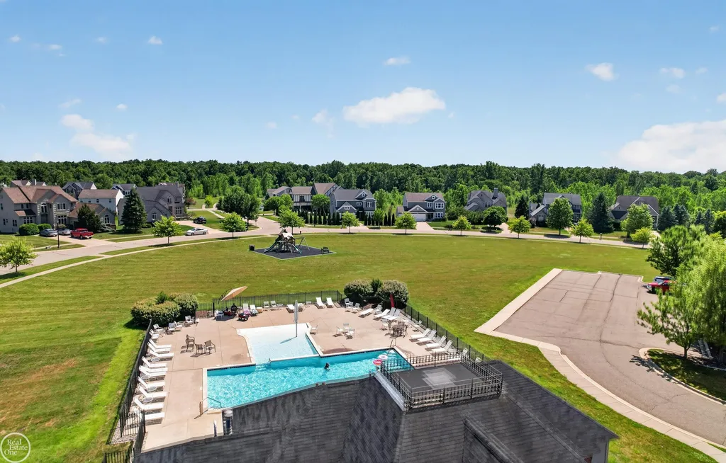 2333 Willow Lane Grand Blanc Charter Township MI 48439