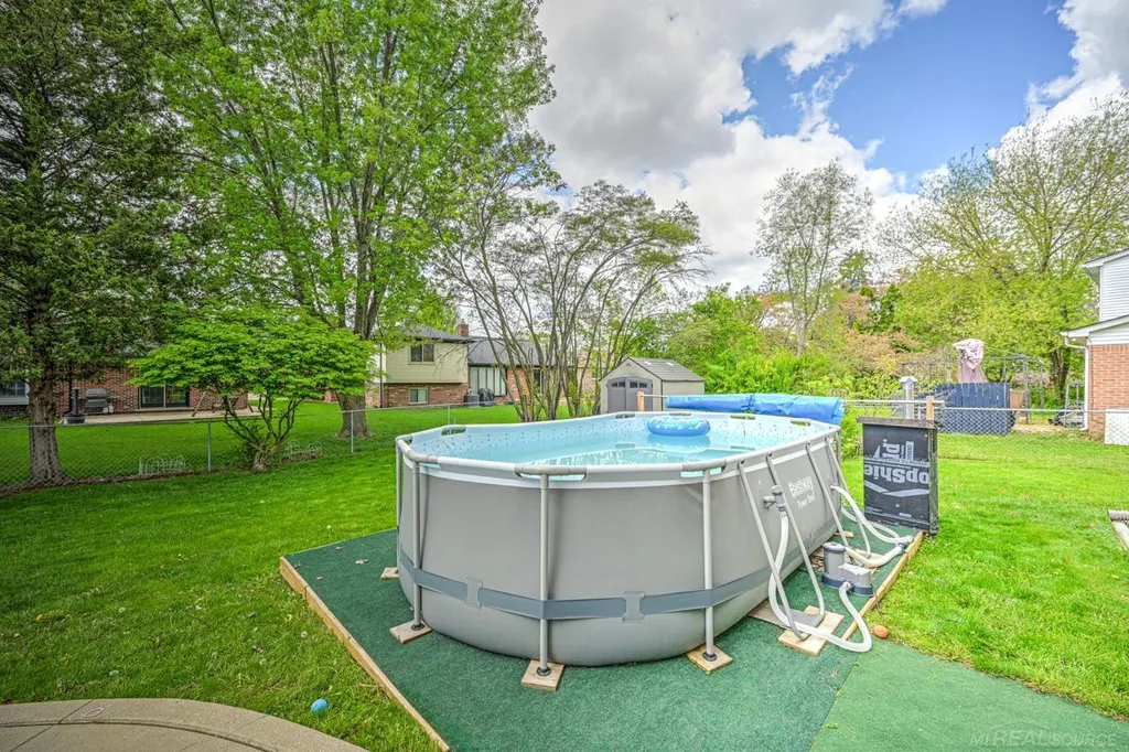 14514 Kerner Drive Sterling Heights City MI 48313