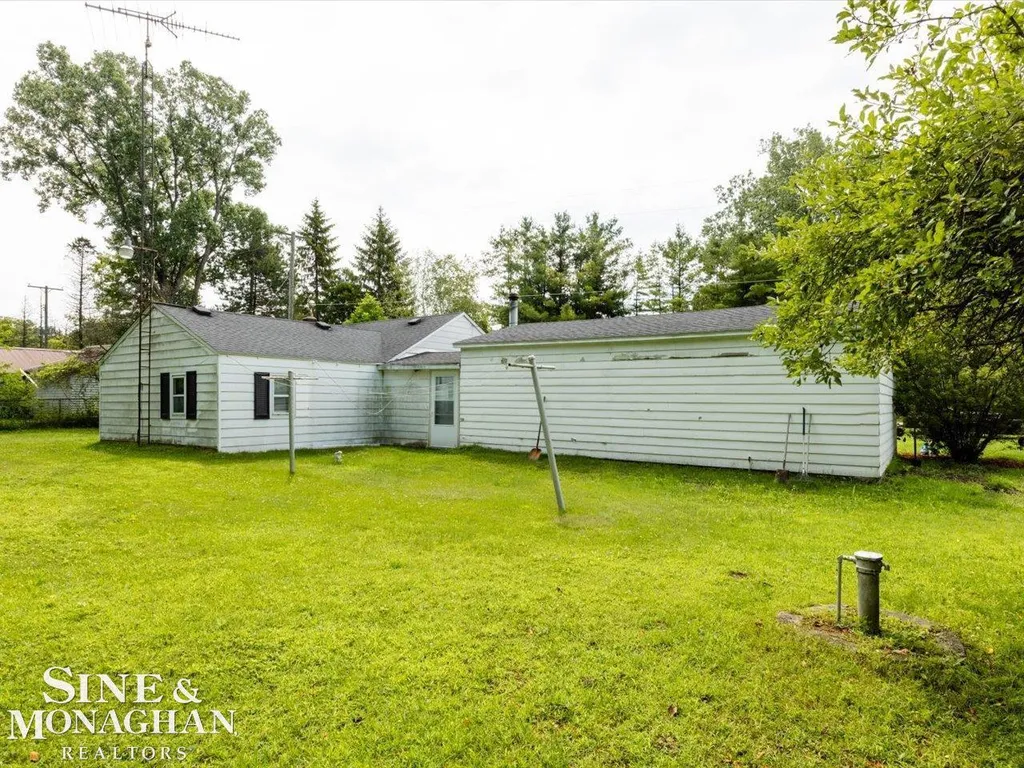 5418 Dove Road Kimball Township MI 48074