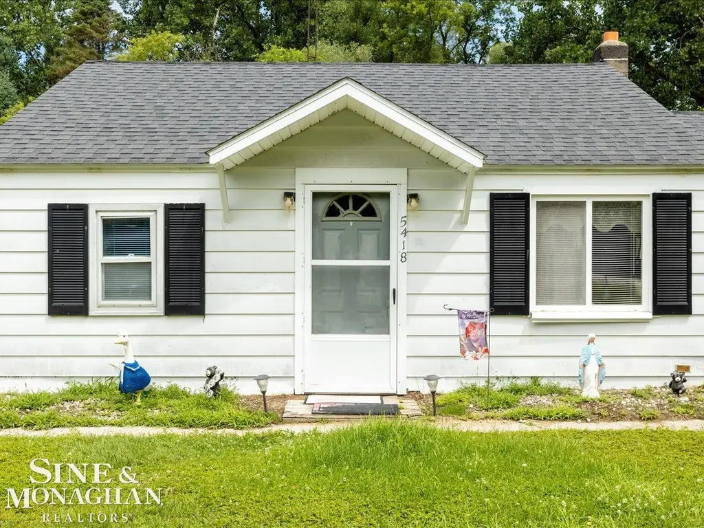 5418 Dove Road Kimball Township MI 48074