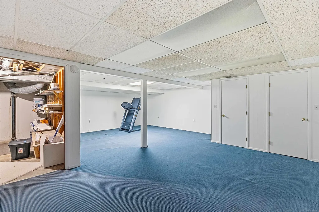 22461 Lavon Street St. Clair Shores City MI 48081