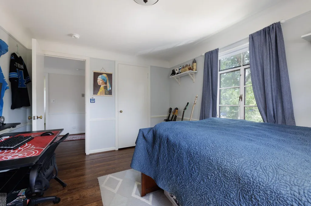 675 Fisher Road Grosse Pointe City MI 48230