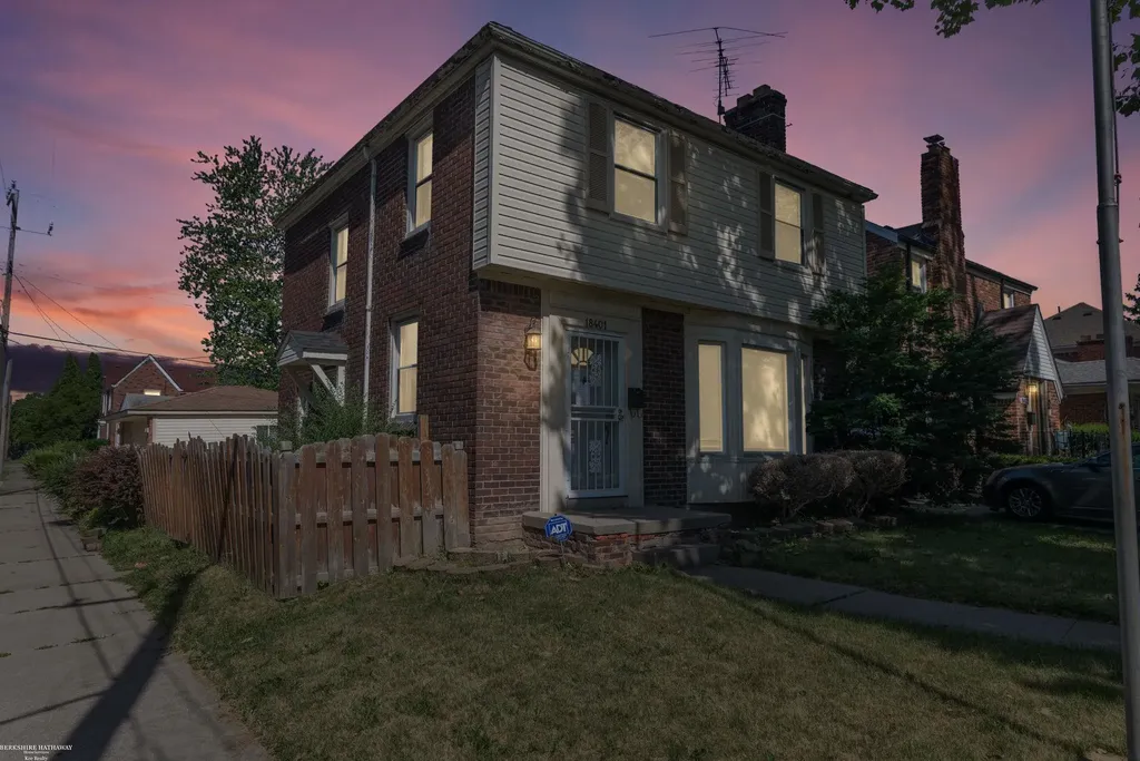 18401 Blackmoor Street Detroit City MI 48234