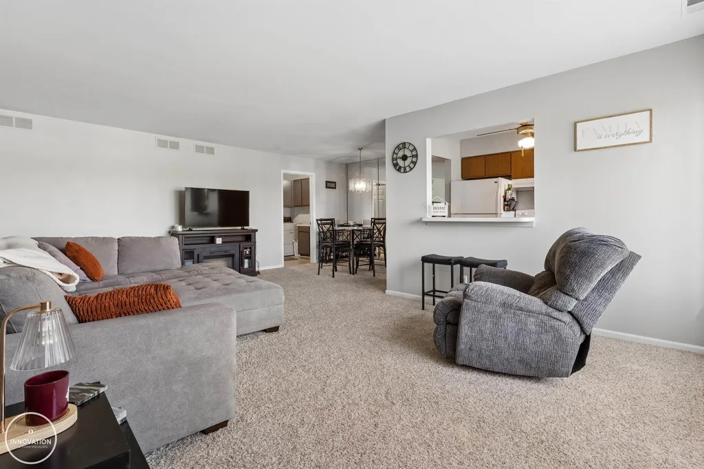 1074 Country Club Drive St. Clair Shores City MI 48082