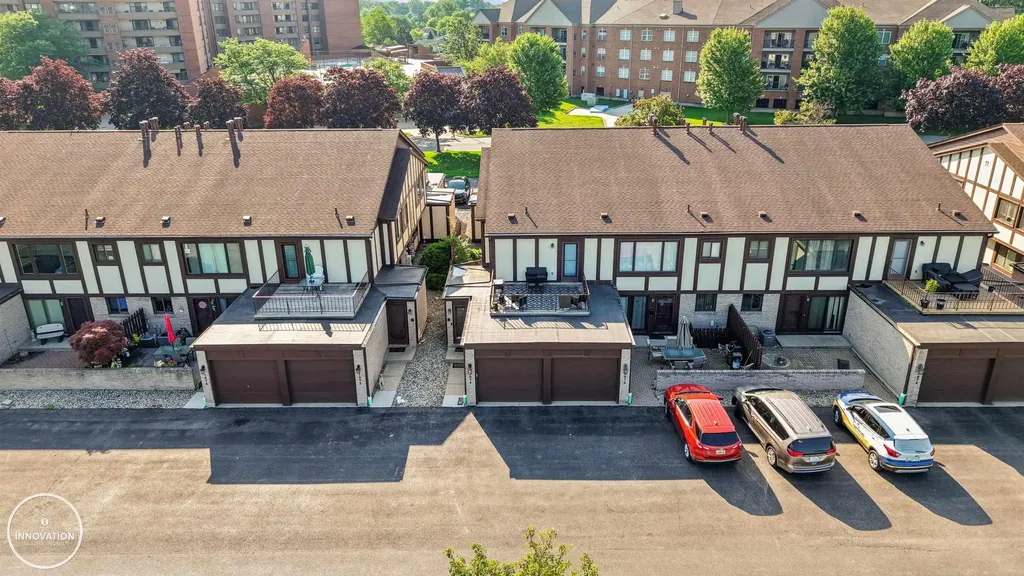 1074 Country Club Drive St. Clair Shores City MI 48082