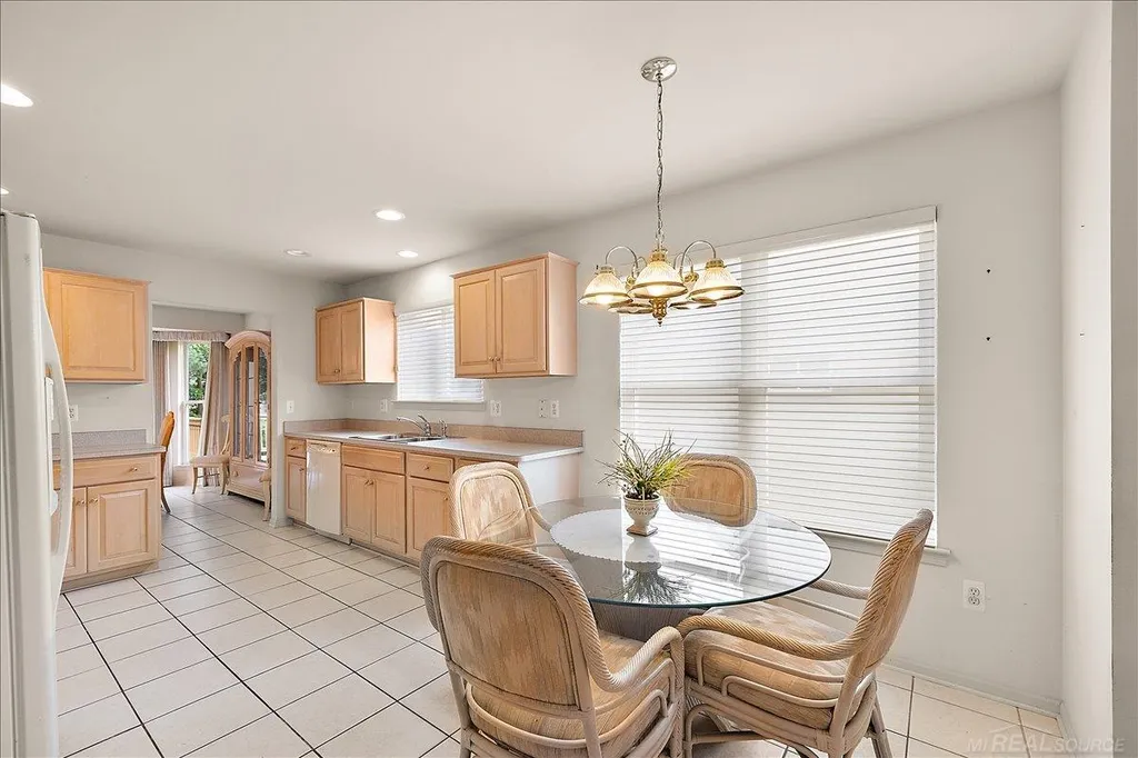 43350 Cove Drive Clinton Charter Township MI 48038