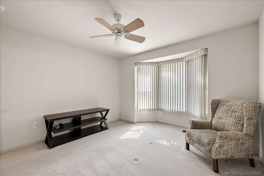 43350 Cove Drive Clinton Charter Township MI 48038