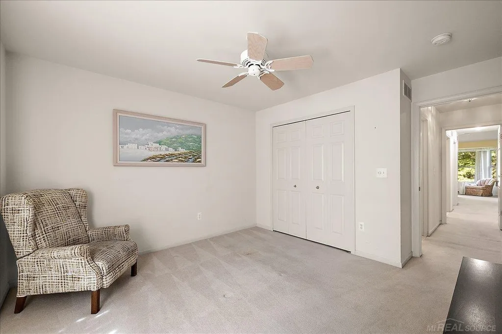 43350 Cove Drive Clinton Charter Township MI 48038