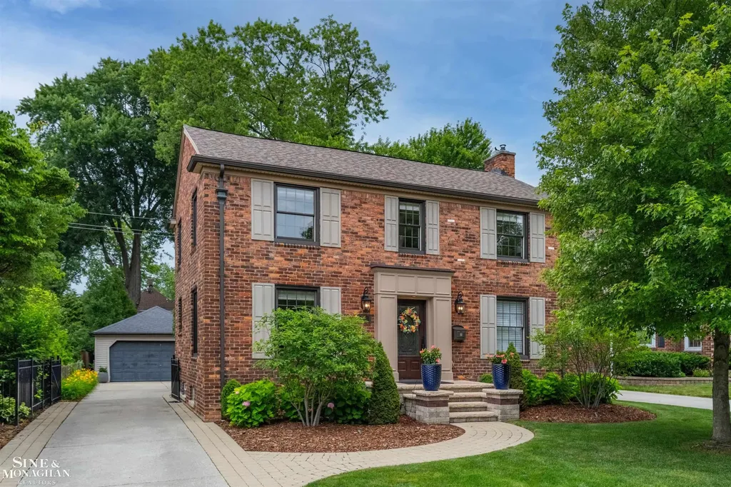 280 Kerby Road Grosse Pointe Farms City MI 48236