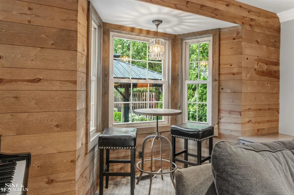 280 Kerby Road Grosse Pointe Farms City MI 48236