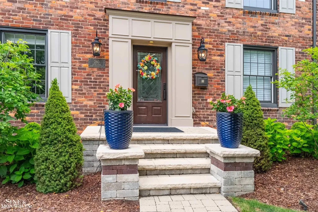 280 Kerby Road Grosse Pointe Farms City MI 48236