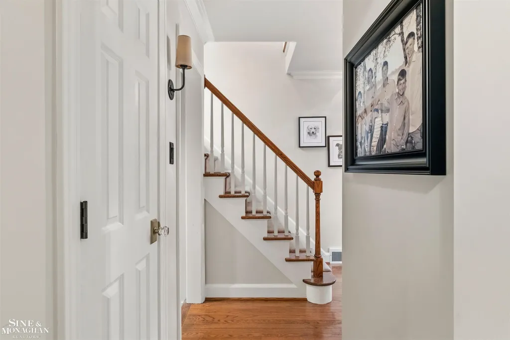 280 Kerby Road Grosse Pointe Farms City MI 48236