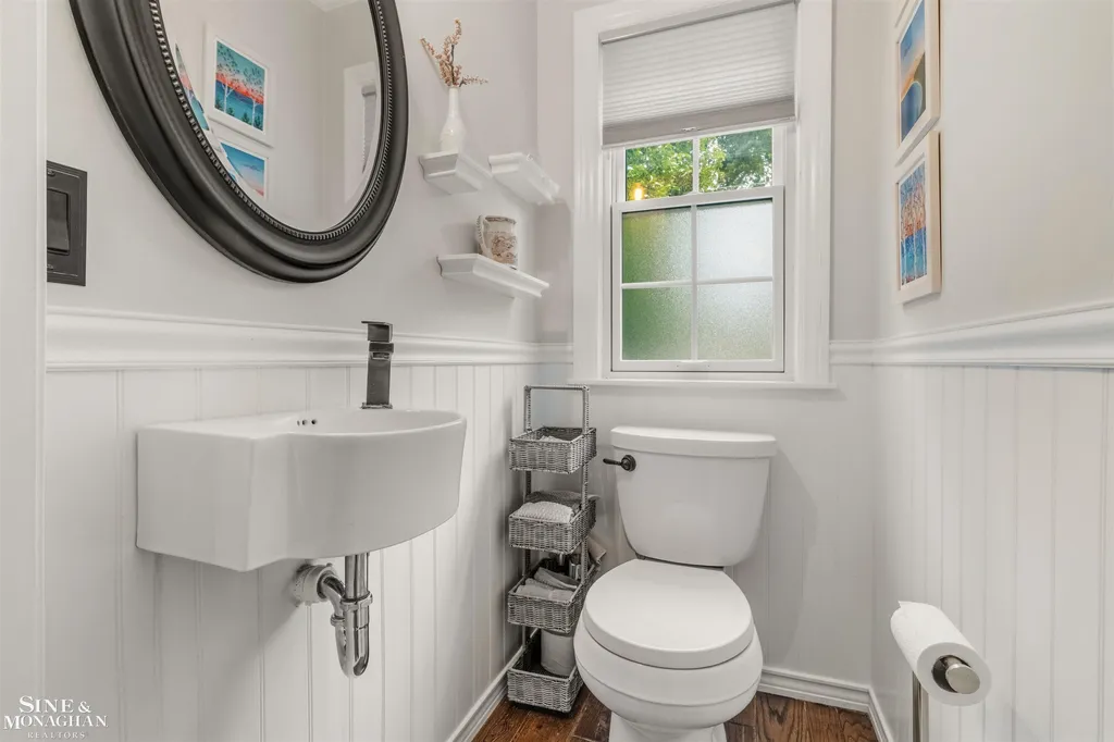 280 Kerby Road Grosse Pointe Farms City MI 48236