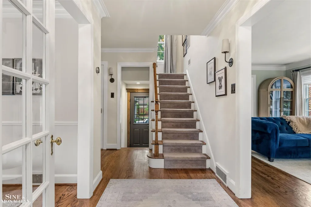 280 Kerby Road Grosse Pointe Farms City MI 48236
