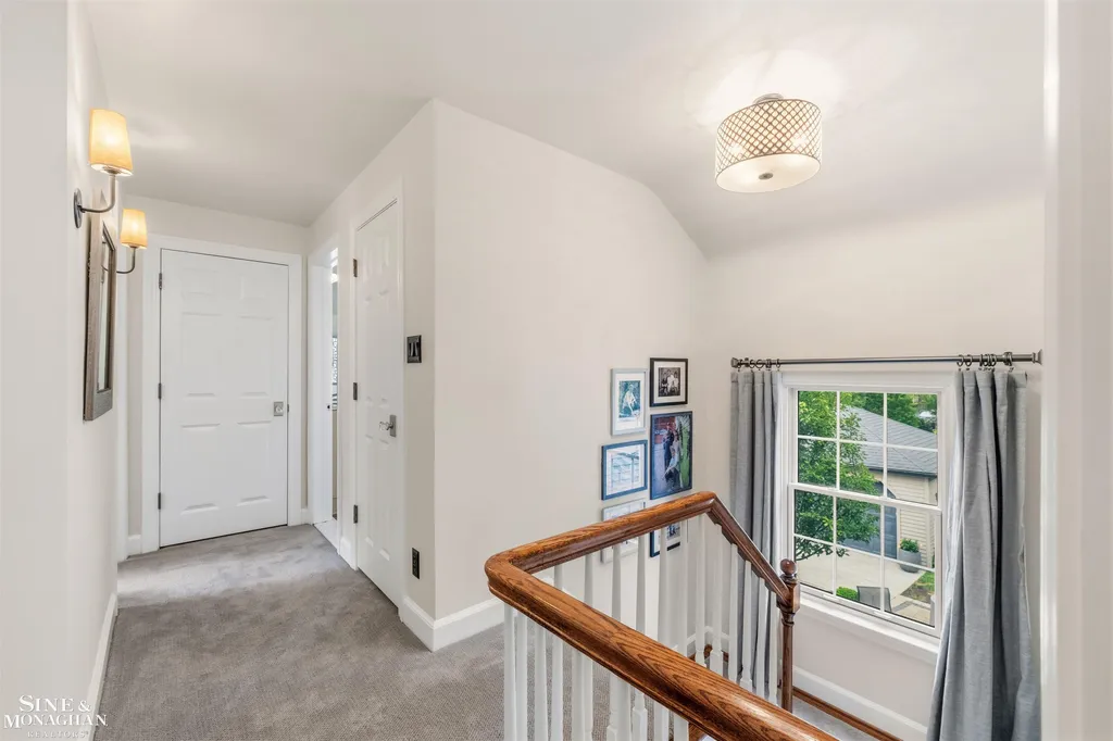 280 Kerby Road Grosse Pointe Farms City MI 48236