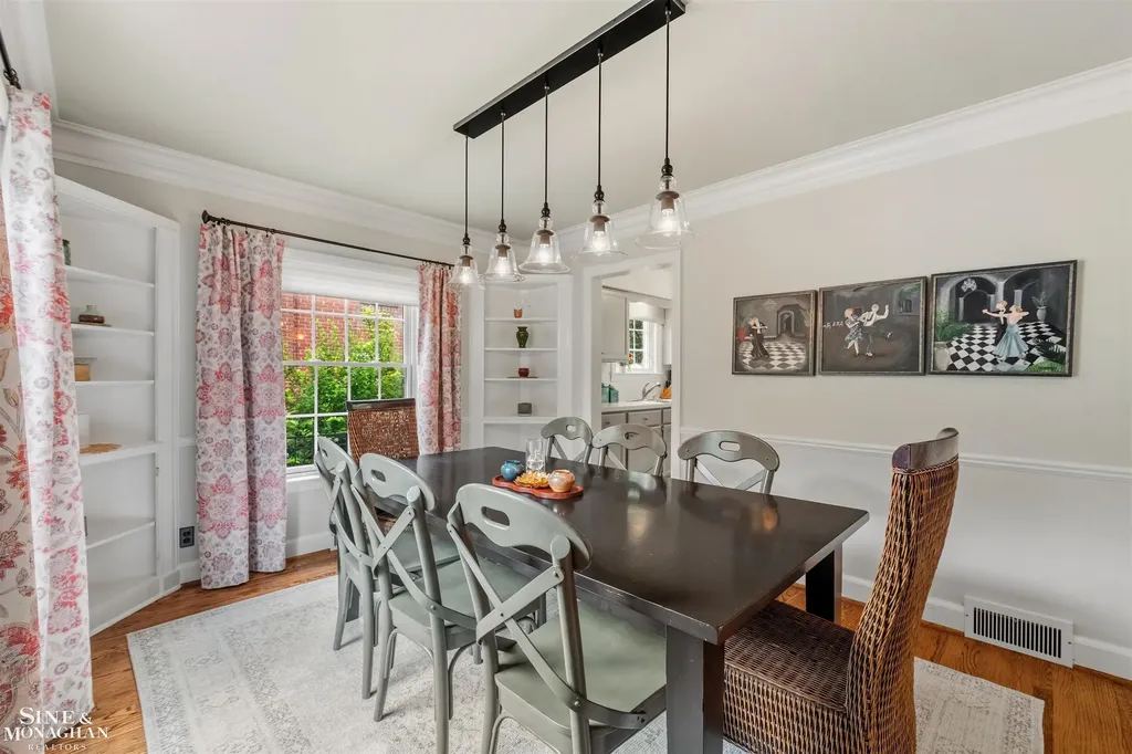 280 Kerby Road Grosse Pointe Farms City MI 48236