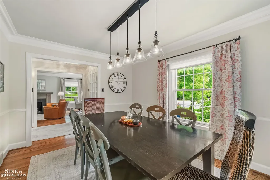 280 Kerby Road Grosse Pointe Farms City MI 48236