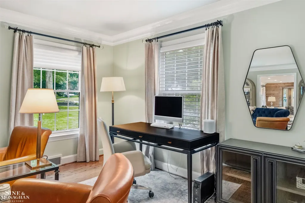 280 Kerby Road Grosse Pointe Farms City MI 48236