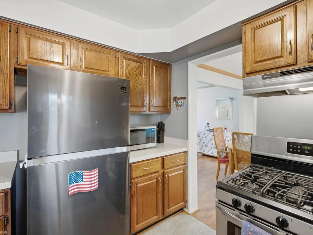 14560 Eastport Drive Sterling Heights City MI 48313