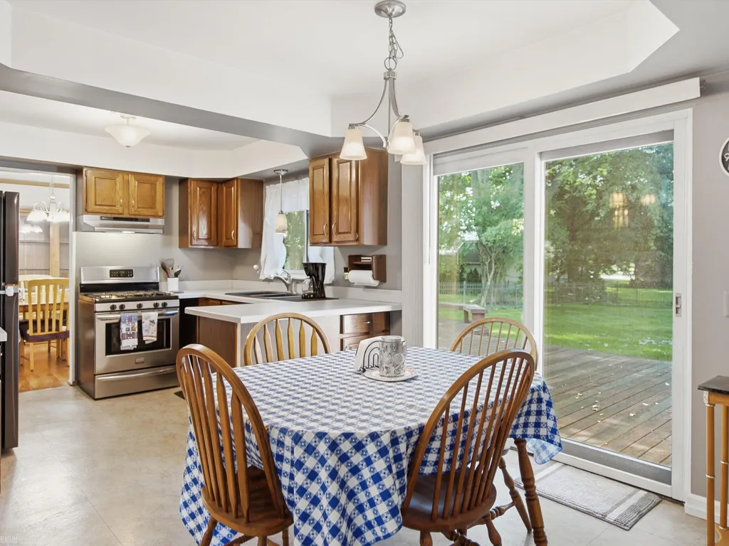 14560 Eastport Drive Sterling Heights City MI 48313