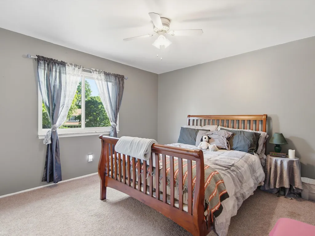 14560 Eastport Drive Sterling Heights City MI 48313