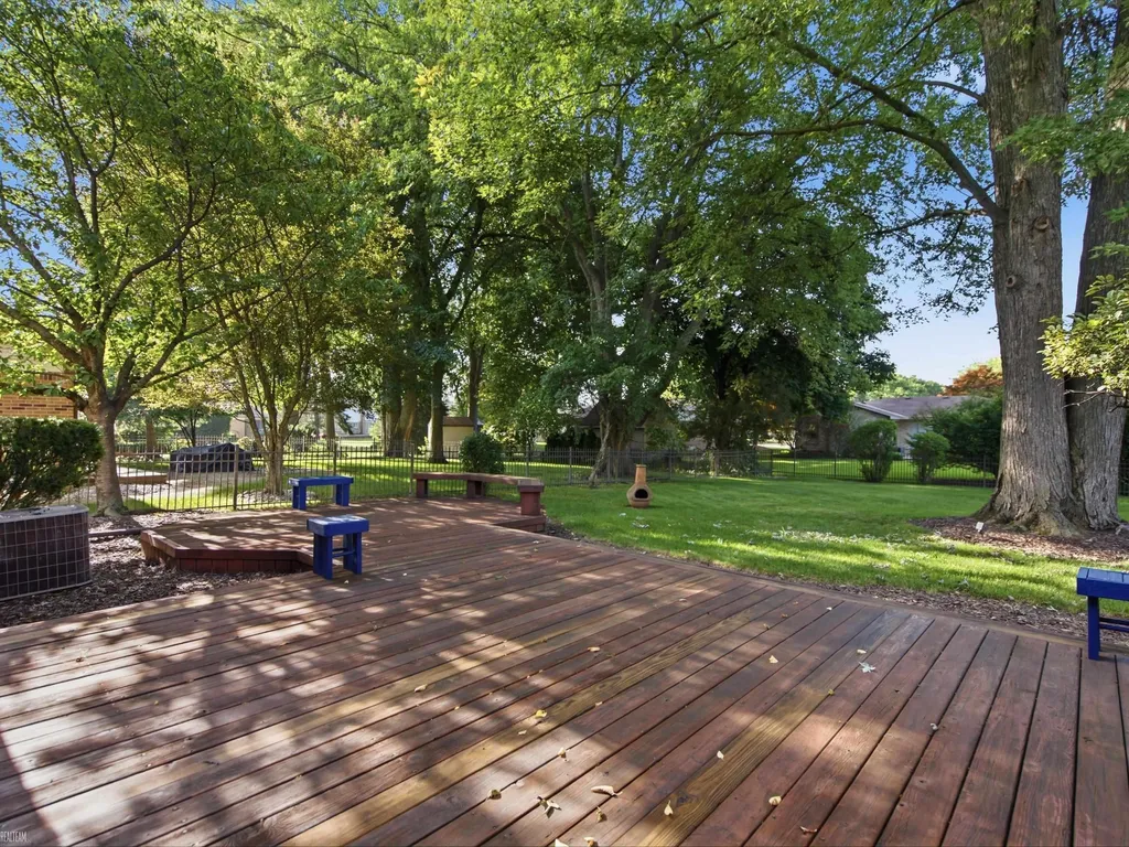 14560 Eastport Drive Sterling Heights City MI 48313