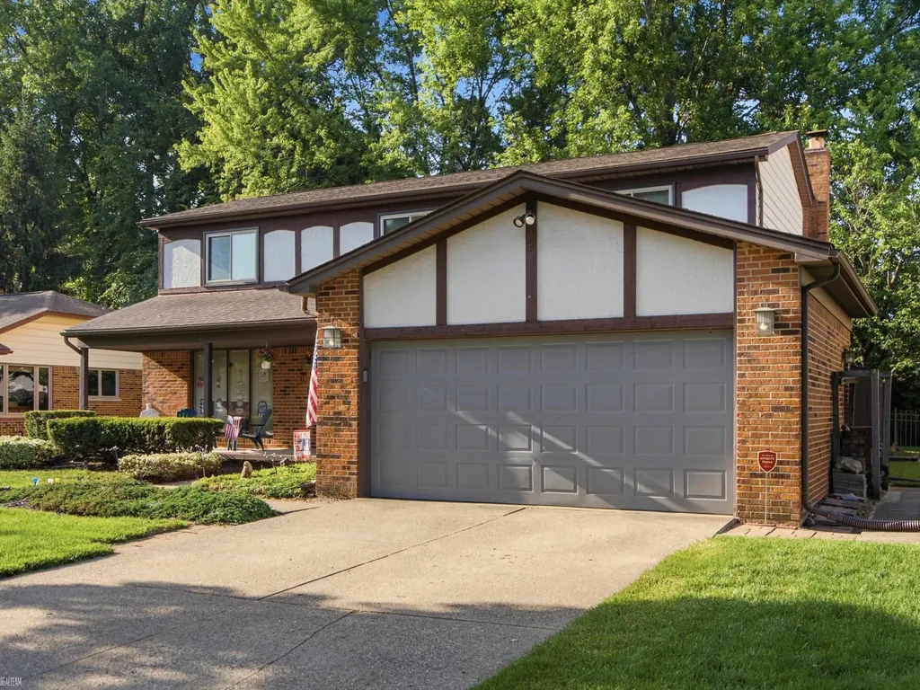 14560 Eastport Drive Sterling Heights City MI 48313
