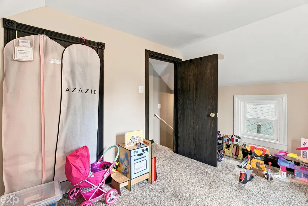 206 E Wood Street Yale City MI 48097