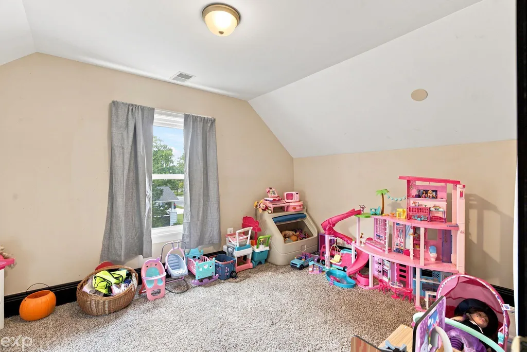 206 E Wood Street Yale City MI 48097