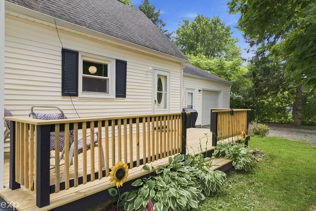 206 E Wood Street Yale City MI 48097
