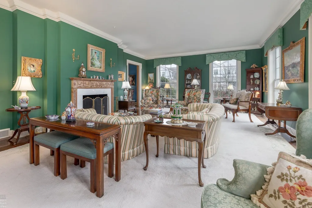105 Lake Shore Road Grosse Pointe Farms City MI 48236