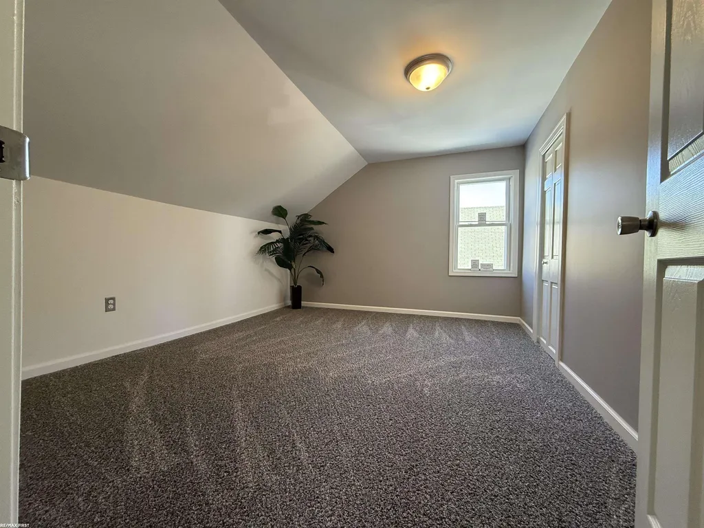 727 13th Street Port Huron City MI 48060