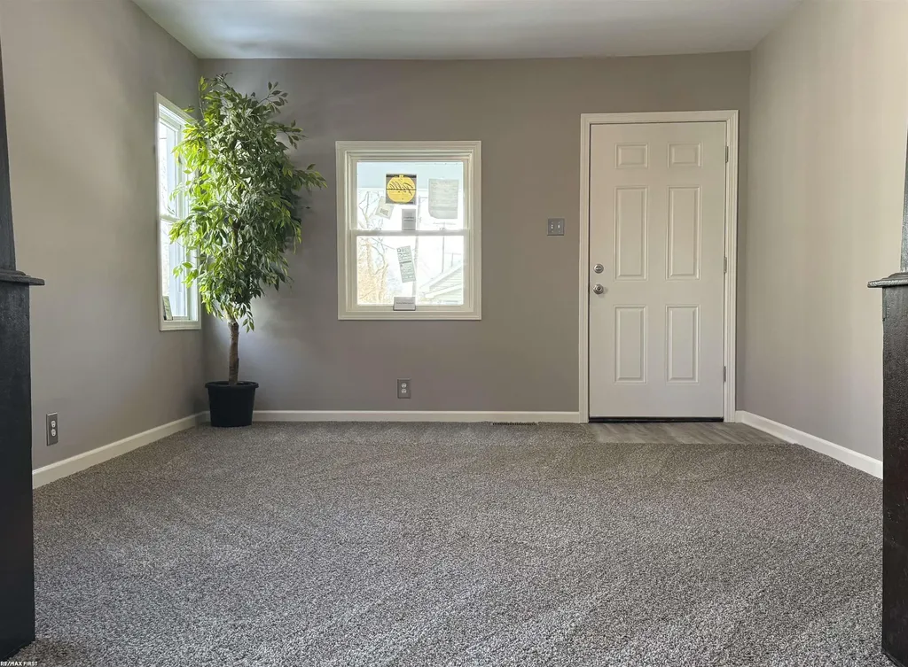 727 13th Street Port Huron City MI 48060